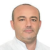 Врач Абоян Павел Иванович