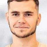 Врач Дикарев Роман Дмитриевич