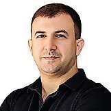 Врач Гягяев Алексей Спартакович