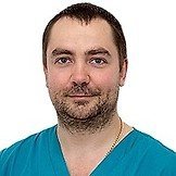 Врач Храбров Михаил Александрович