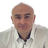 Врач Космолов Андрей Андреевич