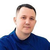 Врач Лукашевич Максим Иванович