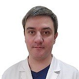 Врач Момот Владислав Алексеевич