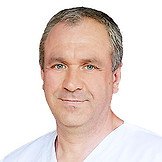 Врач Новиков Владимир Иванович