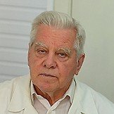Врач Пономарев Леонид Емельянович
