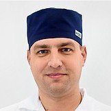 Врач Резников Роман Владимирович