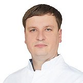 Врач Серебряков Артем Андреевич