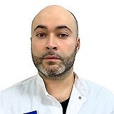 Врач Шекемов Вадим Алексеевич