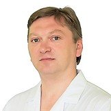 Врач Степанов Богдан Михайлович