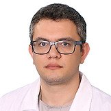 Врач Тонаев Руслан Альбертович