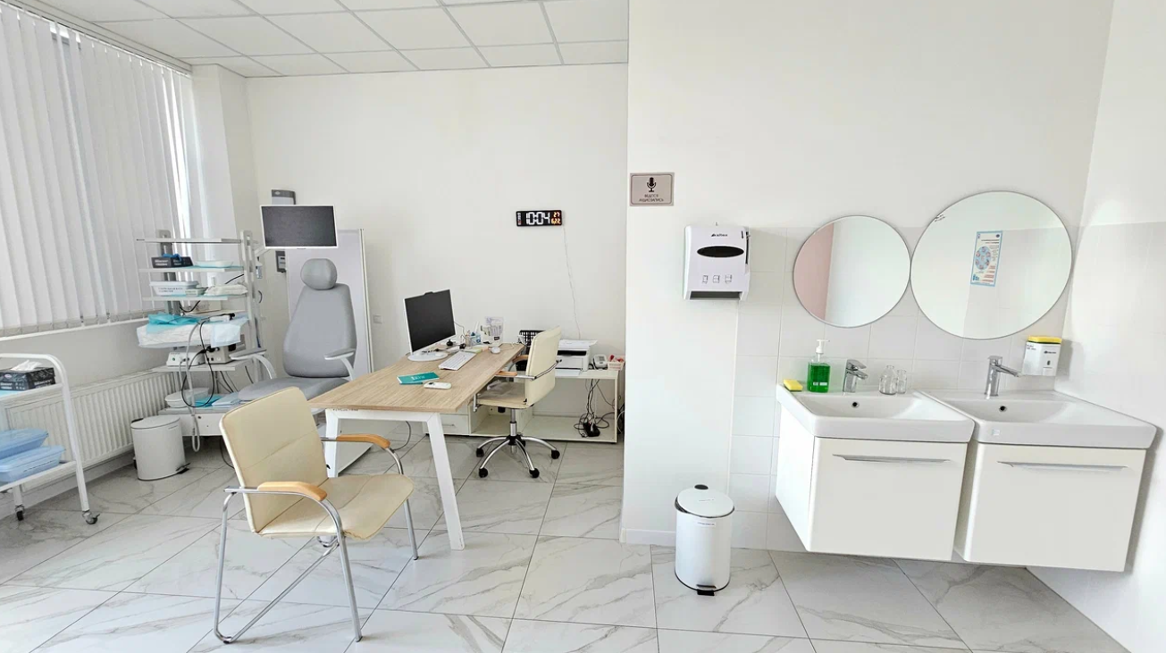 Evi Clinic (Эви Клиник) на Коммунаров